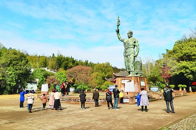 江西景德鎮(zhèn)：千年瓷都年味濃